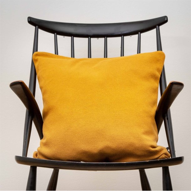 Soft knitted cushion cover 50x50 Mustard