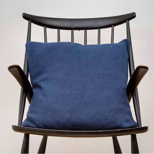 Soft knitted cushion cover 50x50 Navy blue